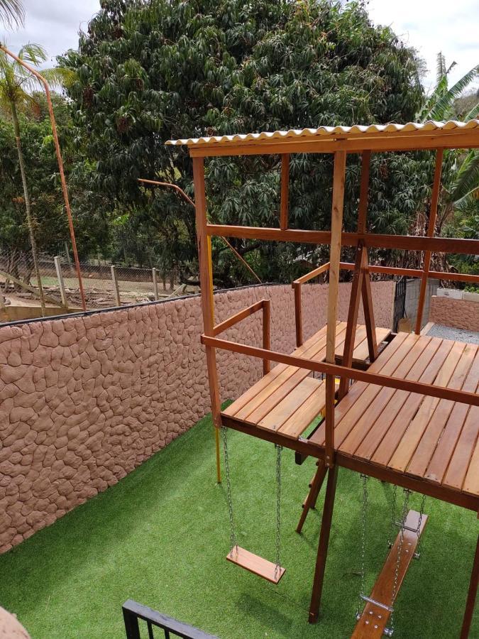 Chacara Bella Vida Com Piscina Churrasqueira Salao De Festas Fogao A Lenha Quadra Aracariguama Exterior photo
